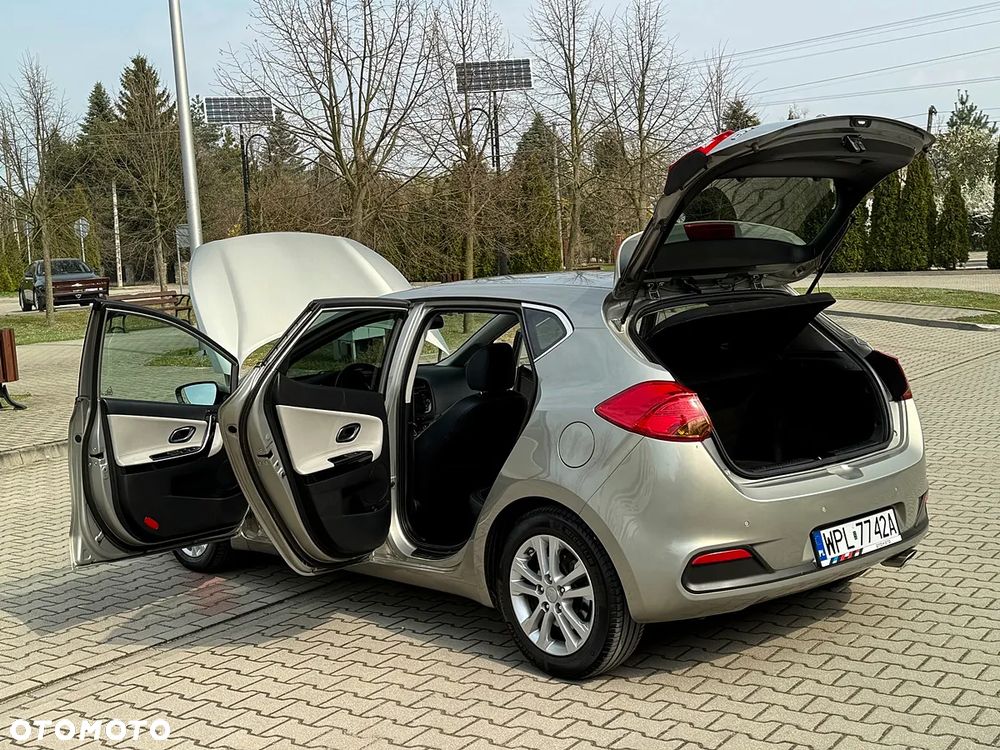 Kia Ceed 1.6 GDI Platinum Edition - 36