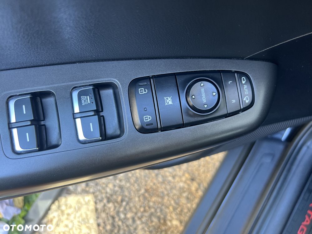 Kia Sportage 1.6 GDI S 2WD - 29