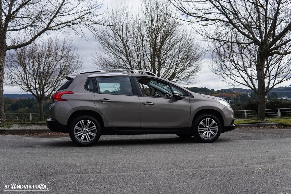 Peugeot 2008 1.2 PureTech Style - 15