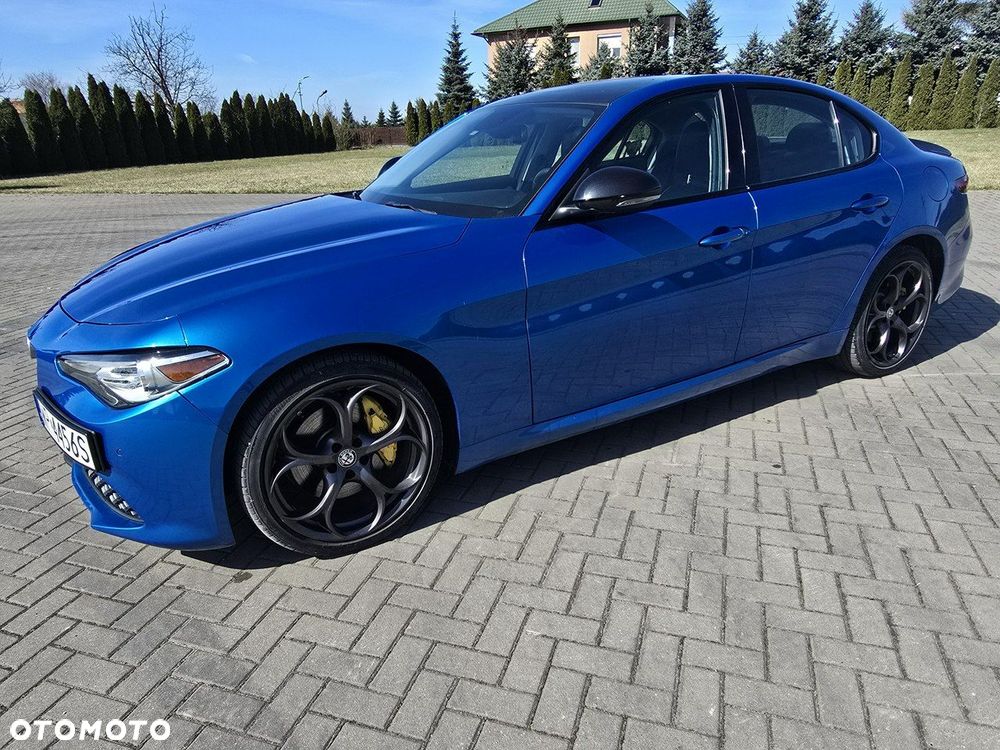 Alfa Romeo Giulia - 8