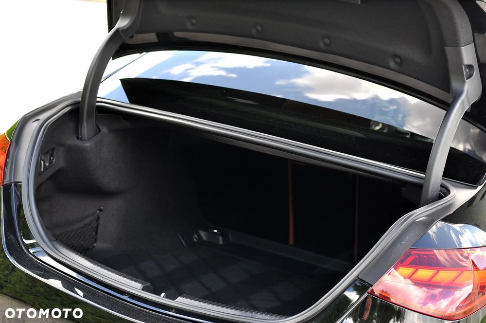 Mercedes-Benz Klasa C 300 4MATIC 9G-TRONIC - 20