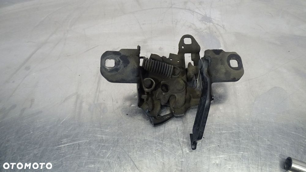 ZAMEK MASKI SEAT LEON 1.9 - 2