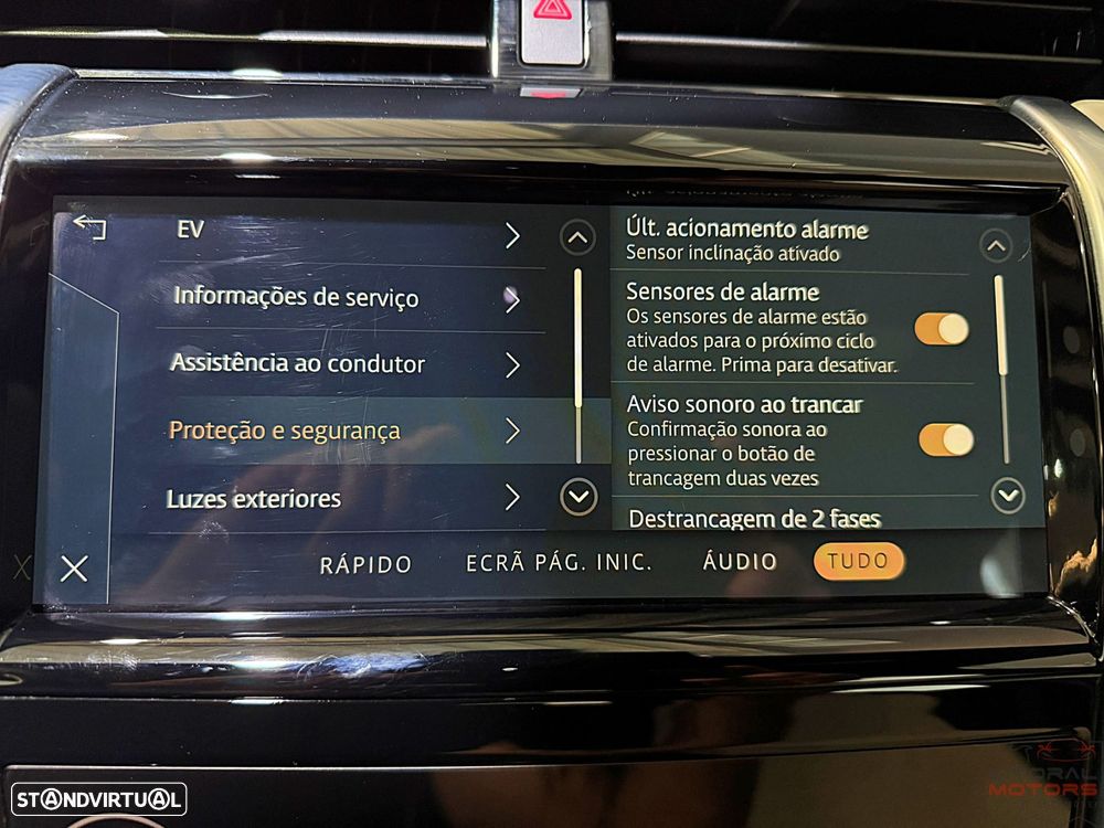 Land Rover Discovery Sport P300e R-Dynamic S - 40