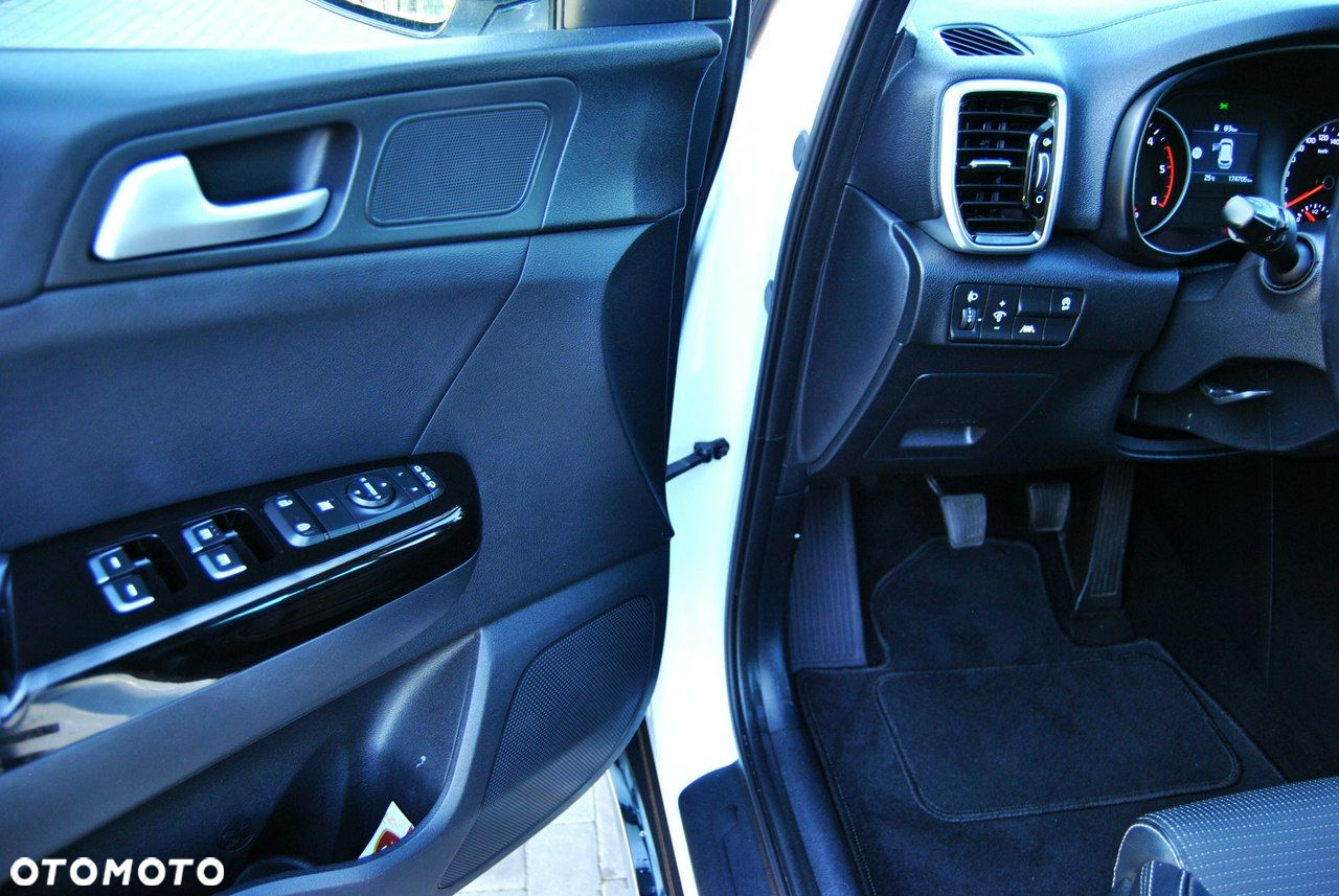 Kia Sportage - 13