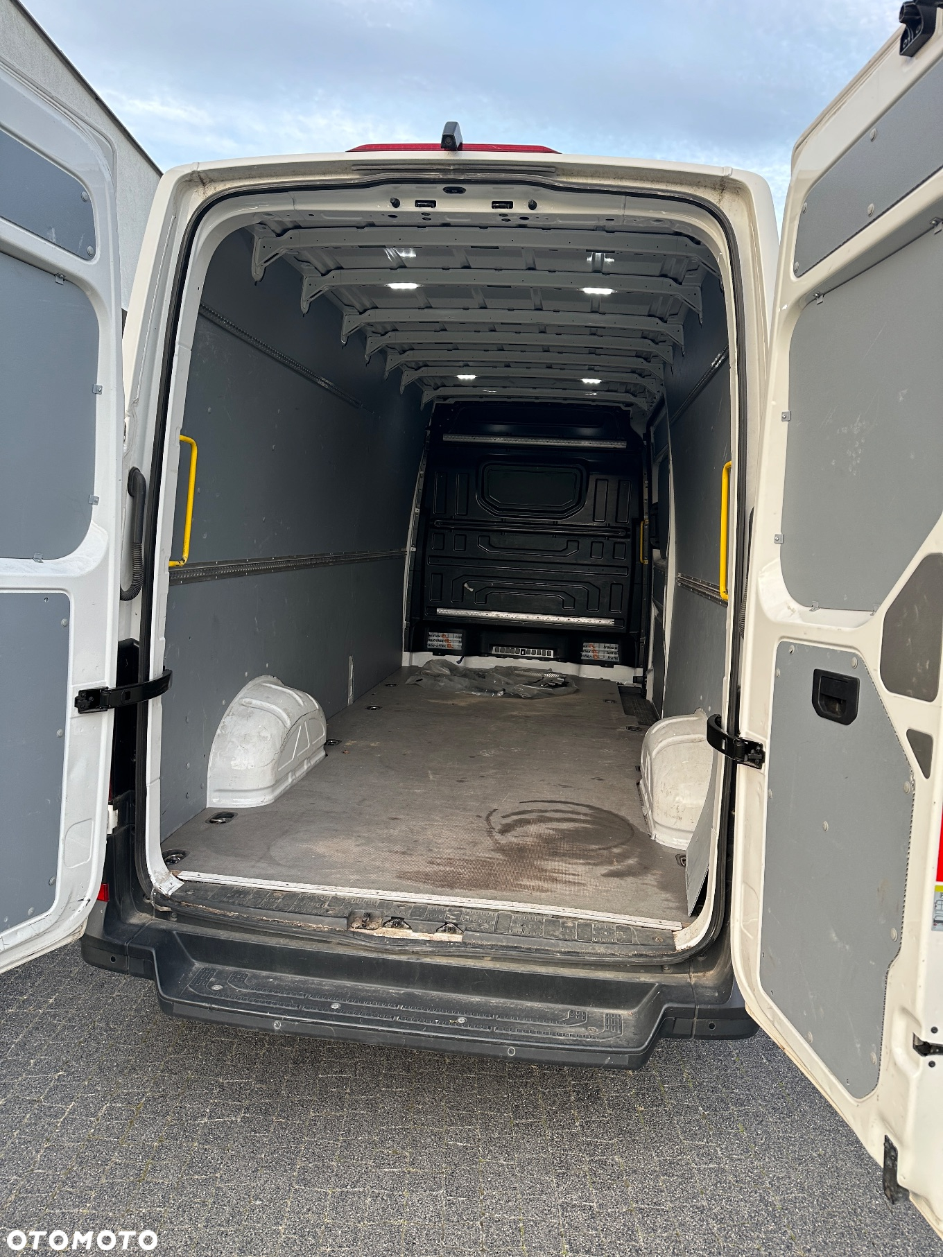Volkswagen Crafter - 9