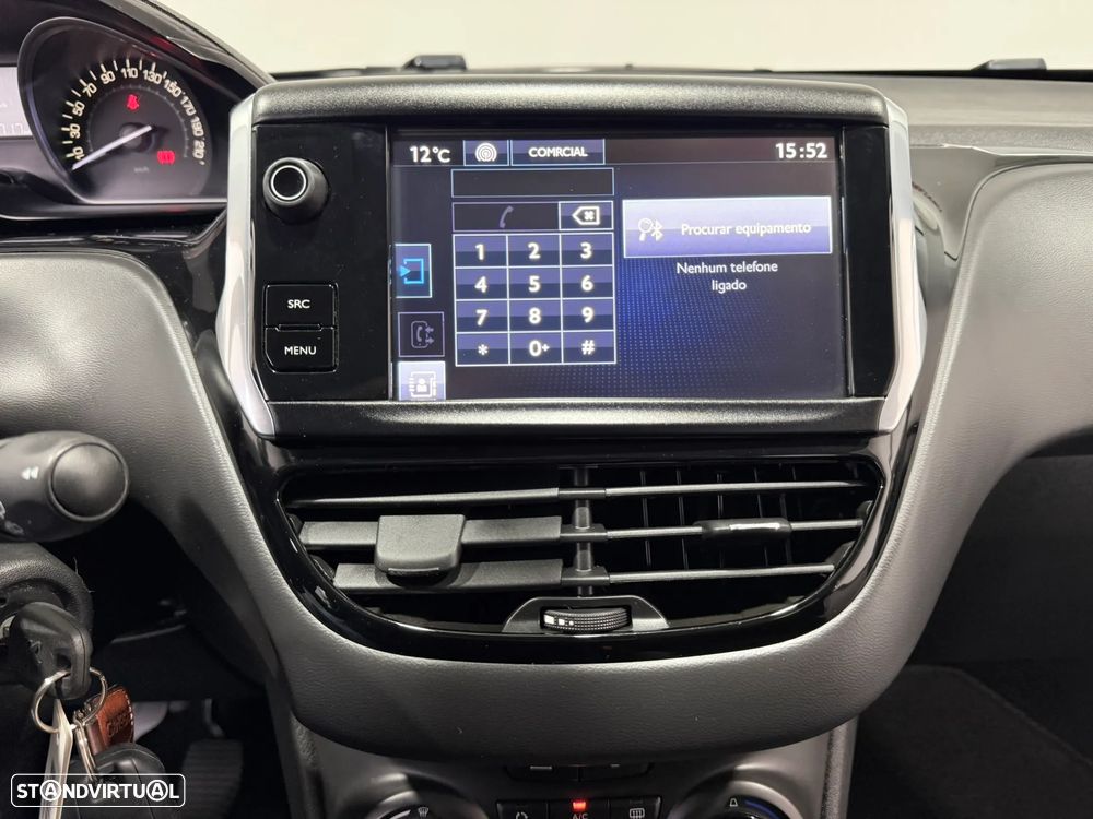 Peugeot 208 1.6 BlueHDi Style - 24