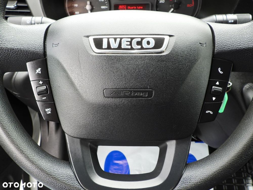 Iveco DAILY 35S16 FURGON BRYGADÓWKA 7 MIEJSC AUTOMAT HI-MATIC KLIMATYZACJA  160KM - 28