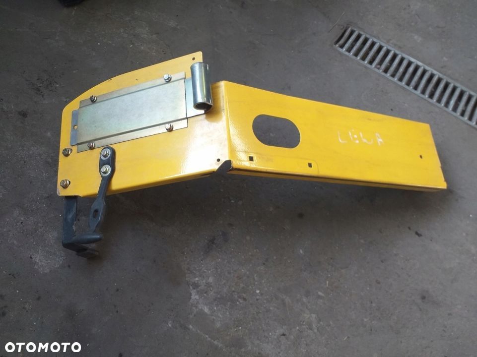 OSŁONA LEWA BLACHA PRASA NEW HOLLAND BR7070 180R - 1