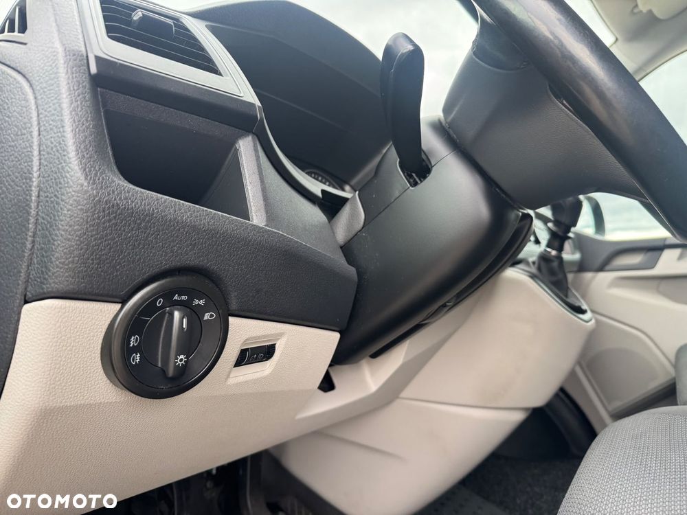 Volkswagen Transporter - 13