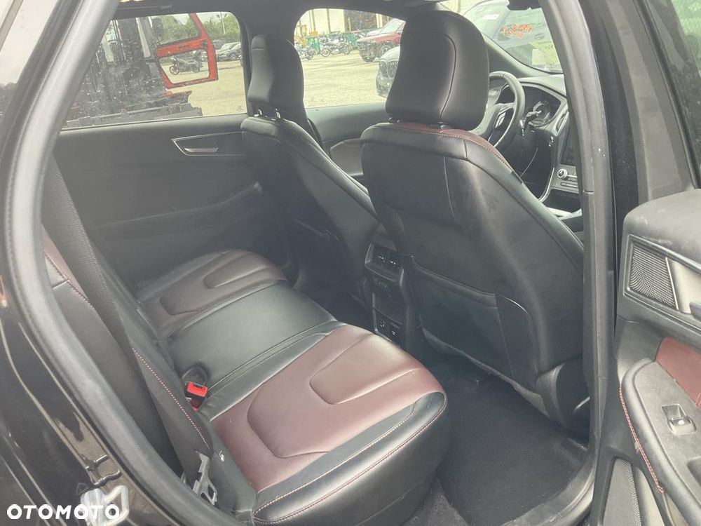 Ford Edge - 9
