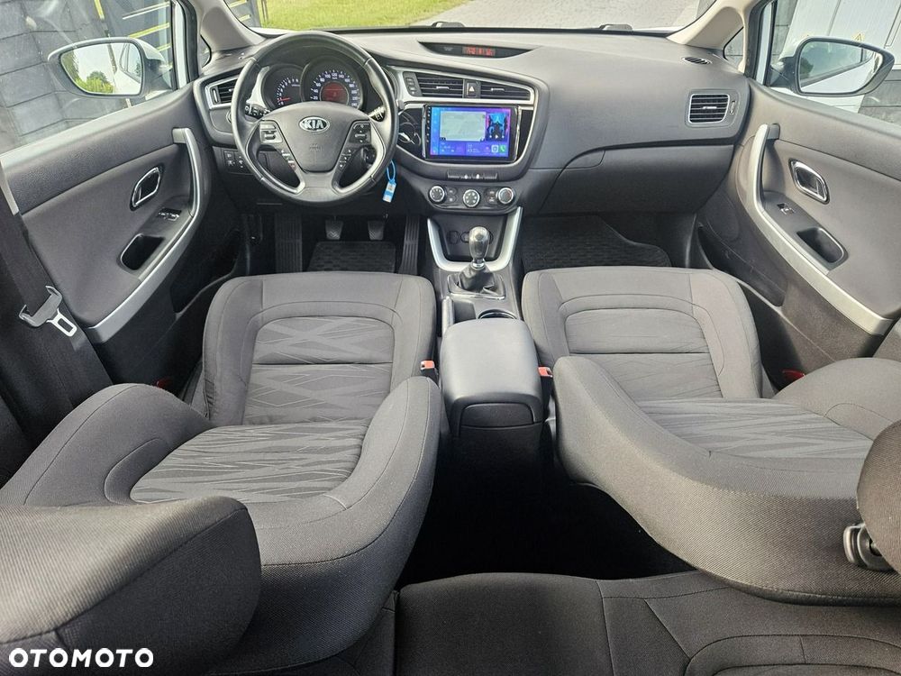 Kia Ceed - 19