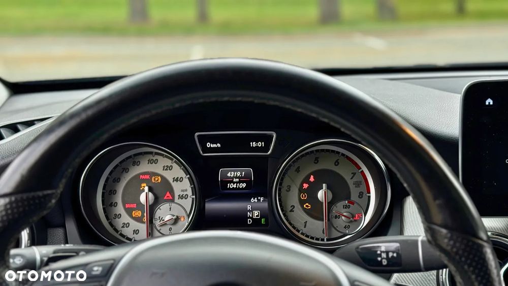 Mercedes-Benz GLA 250 7G-DCT AMG Line - 17