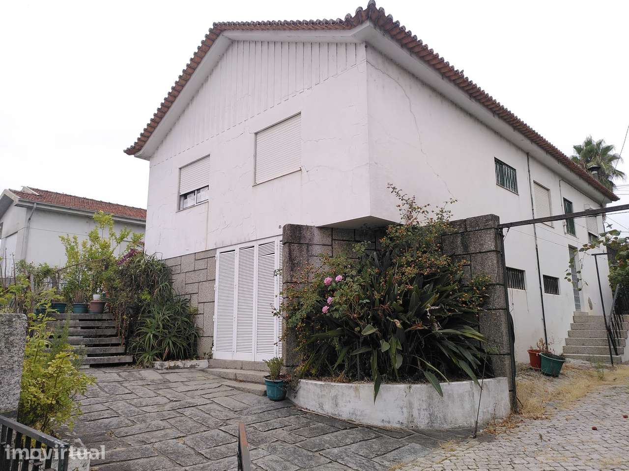 Moradia com jardim e pomar em localização PREMIUM! - Grande imagem: 3/8