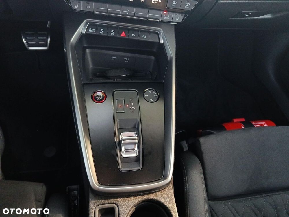 Audi RS3 Limousine - 22