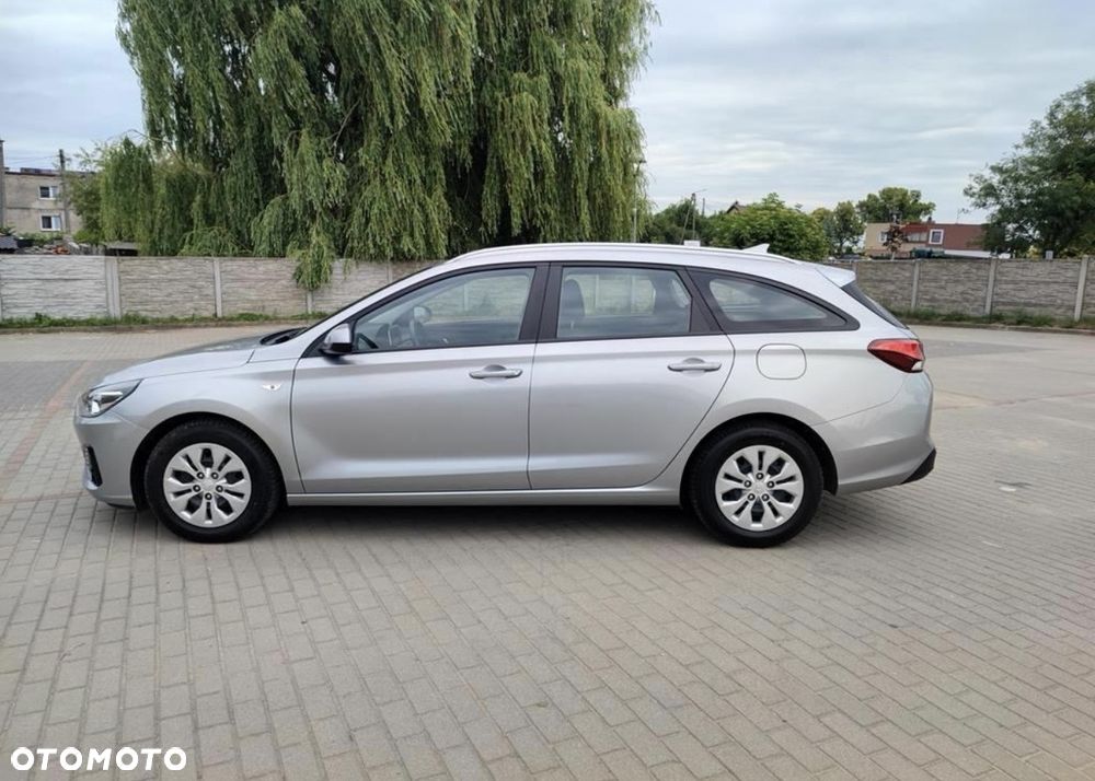 Hyundai i30 1.0 T-GDI Classic + DCT - 4
