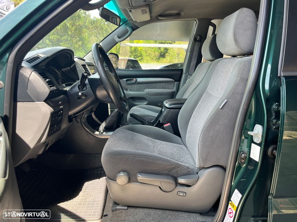 Toyota Land Cruiser 3.0 D-4D - 15