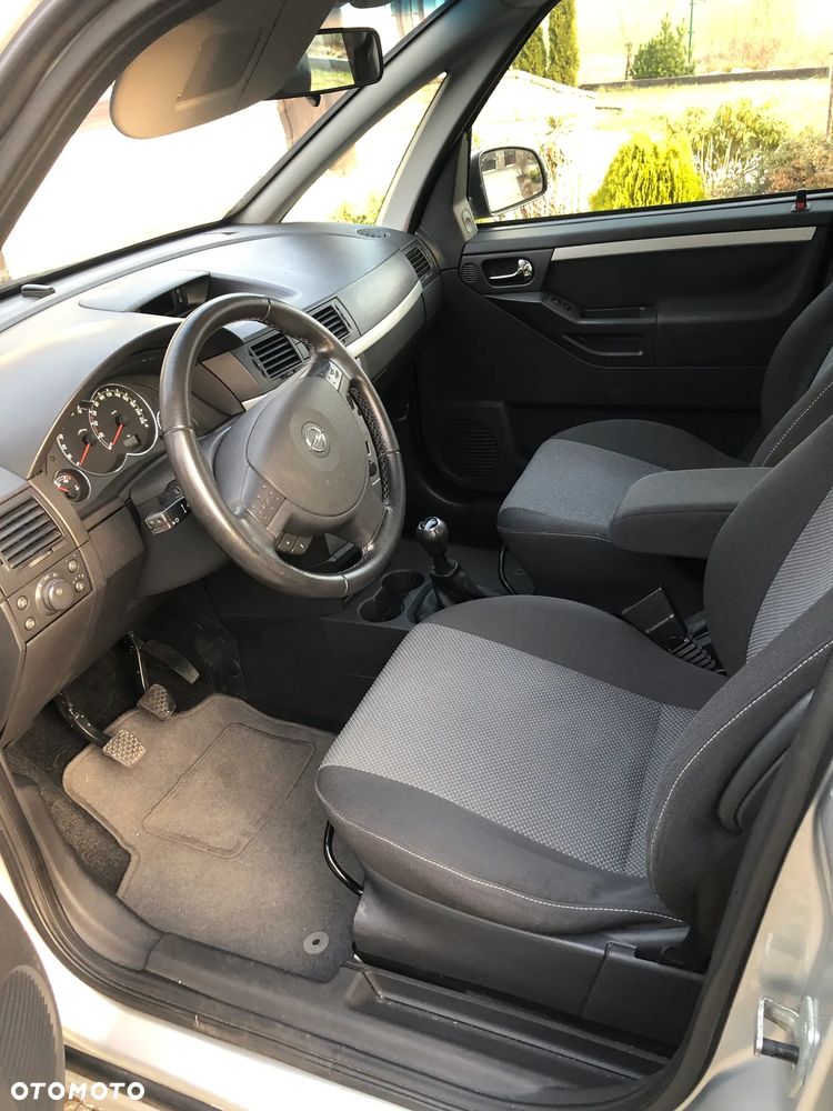 Opel Meriva 1.6 Cosmo - 13