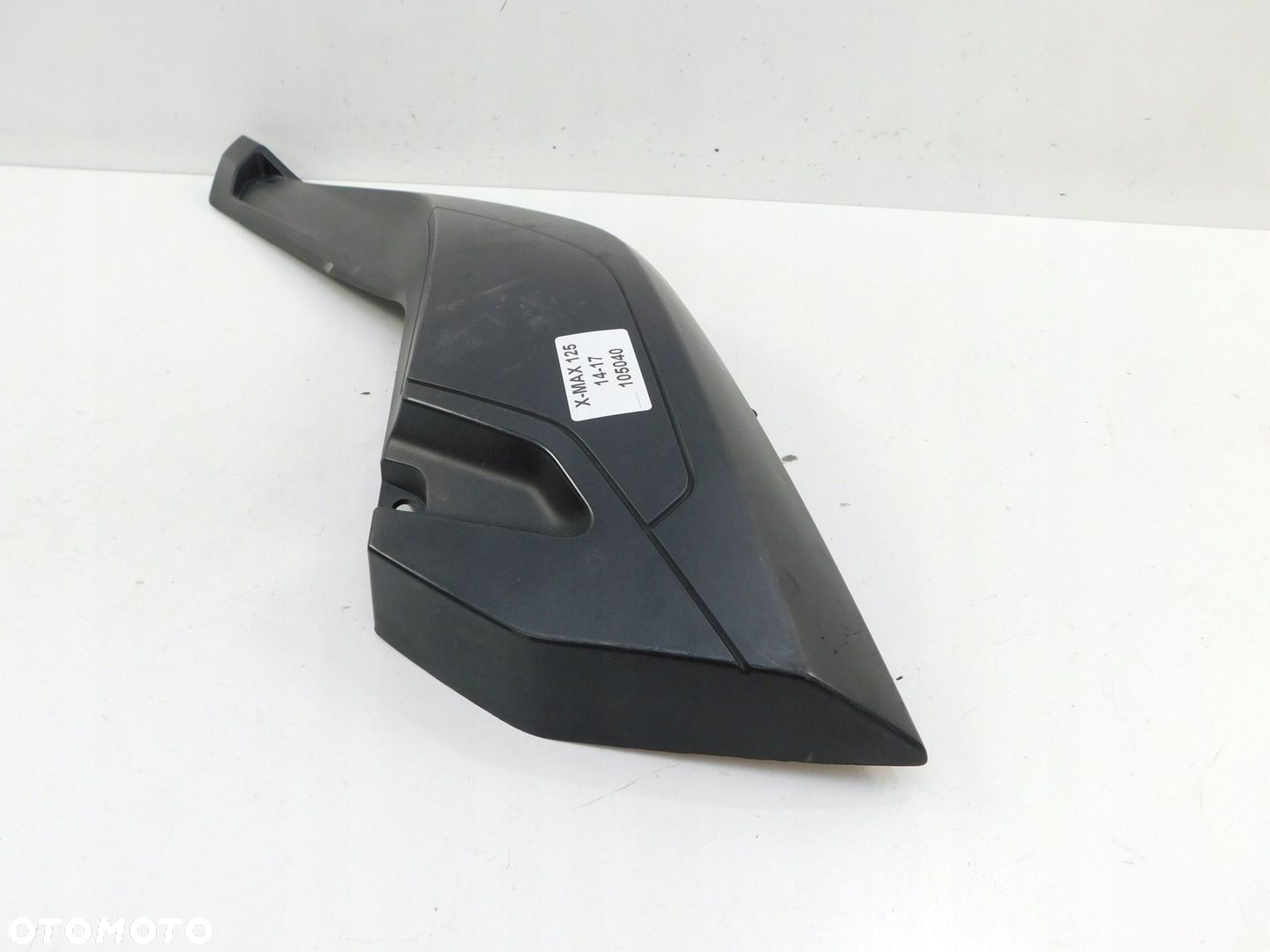 YAMAHA X-MAX 125 14-17 LISTWA WYPEŁNIENIE LEWE - 3