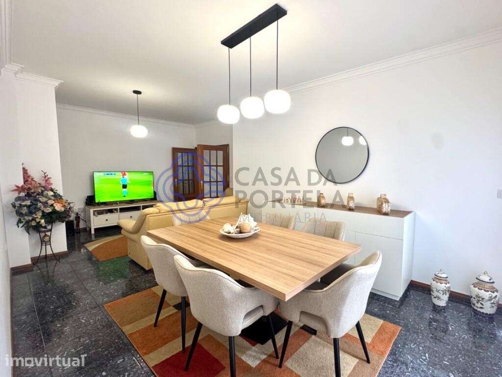 Apartamento T2 em Fânzeres – Excelente Estado de Conservação e Zona Tr - Grande imagem: 3/18