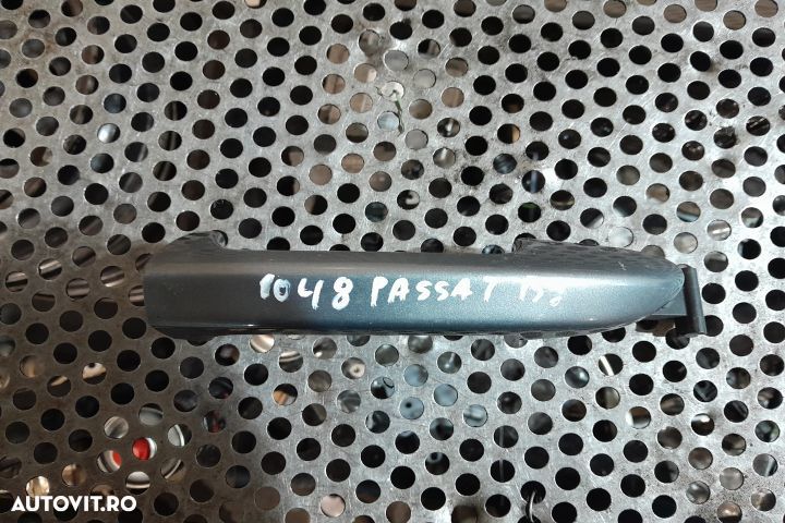 Maner deschidere din exterior usa fata dreapta Volkswagen VW Passat B - 1