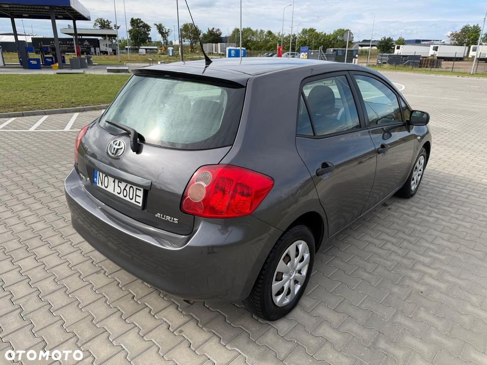 Toyota Auris 1.33 VVT-i Premium - 3