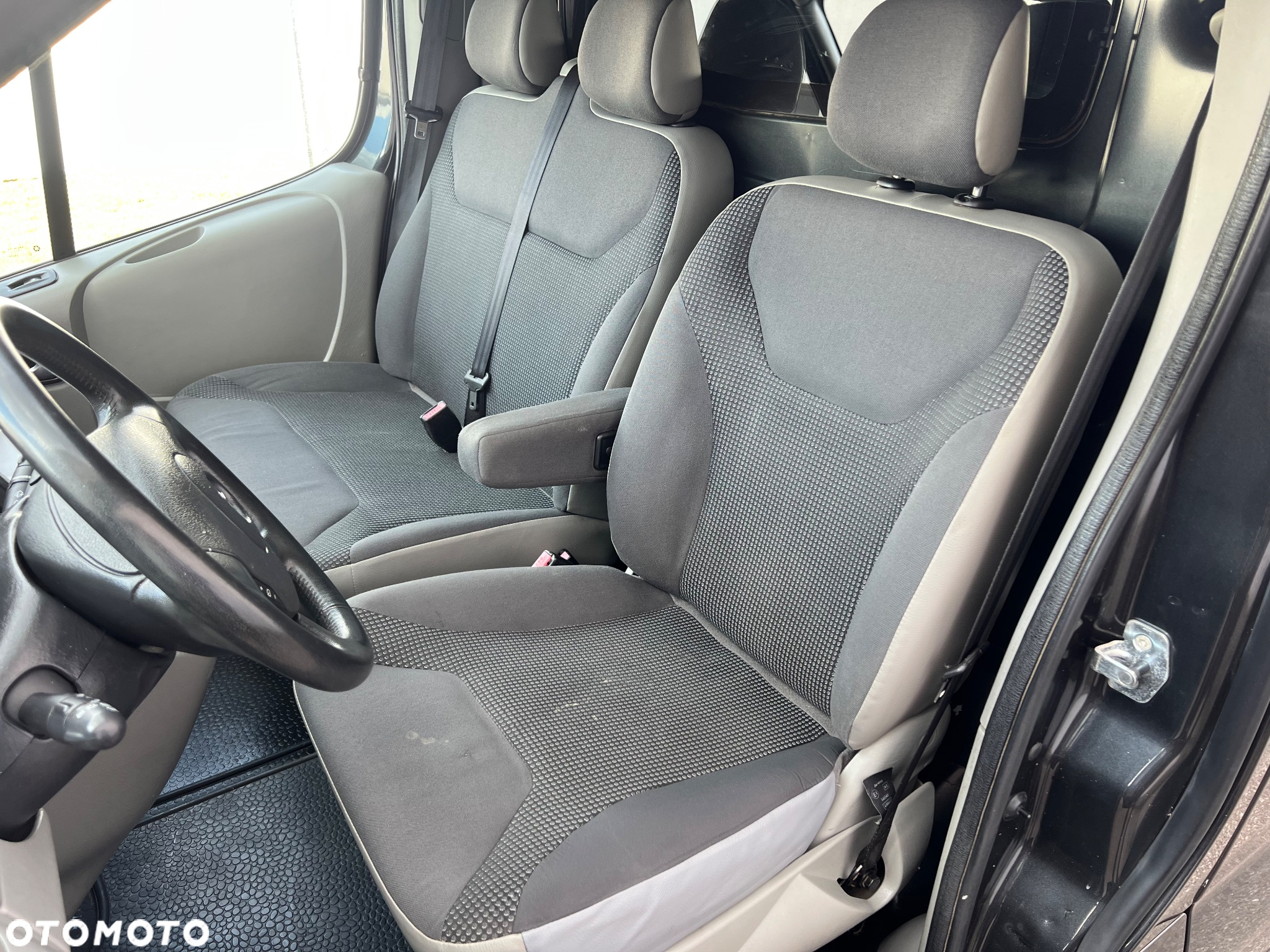 Opel VIVARO - 20