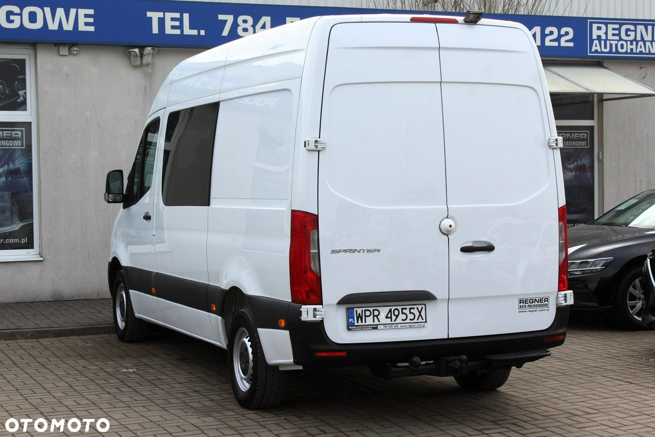 Mercedes-Benz Sprinter - 4