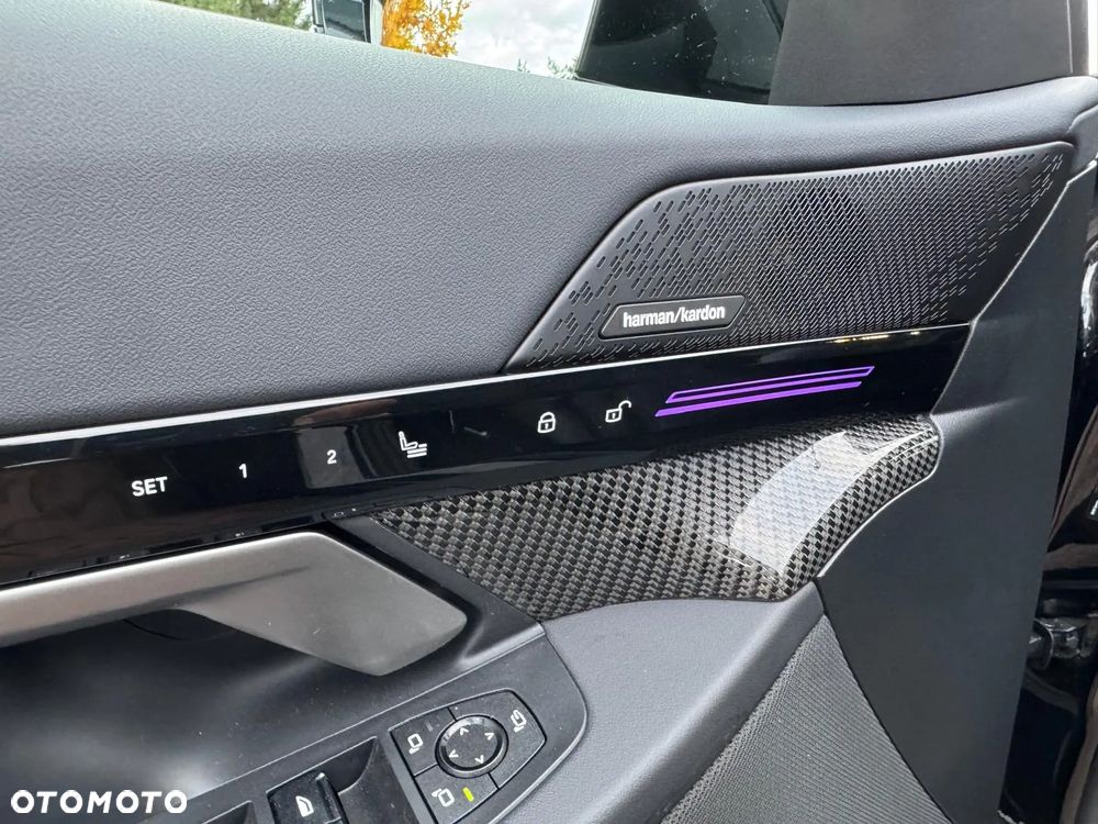 BMW Seria 5 520i Touring - 22