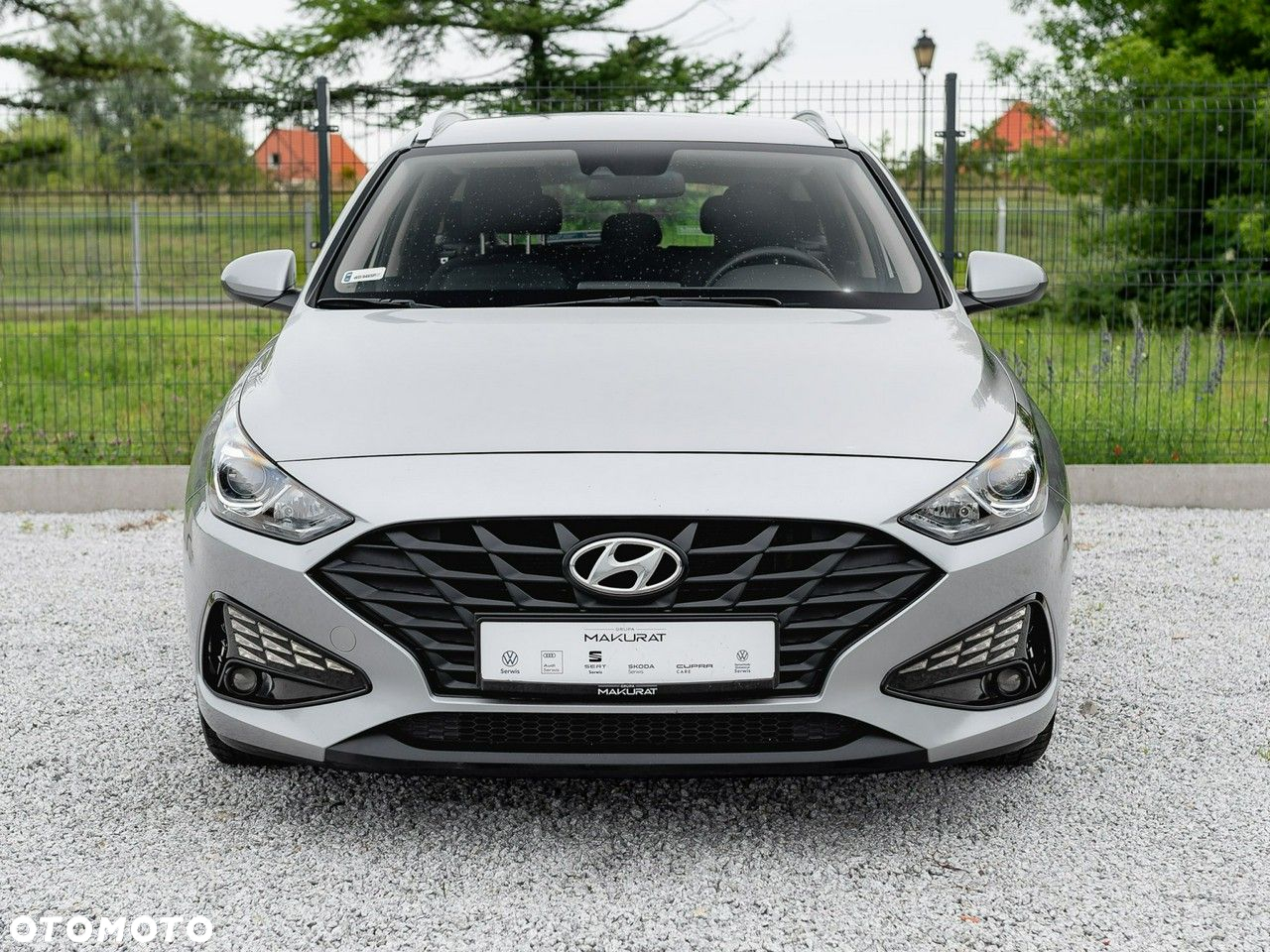 Hyundai i30 1.6 D Classic + - 8