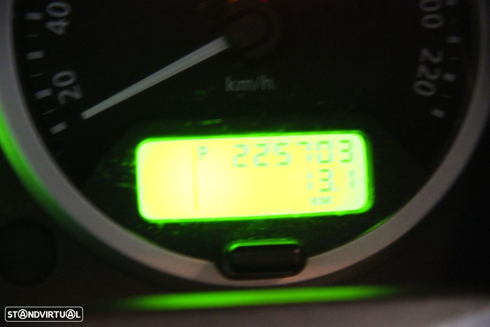 Land Rover Range Rover Sport 2.7 TDV6 HSE - 21