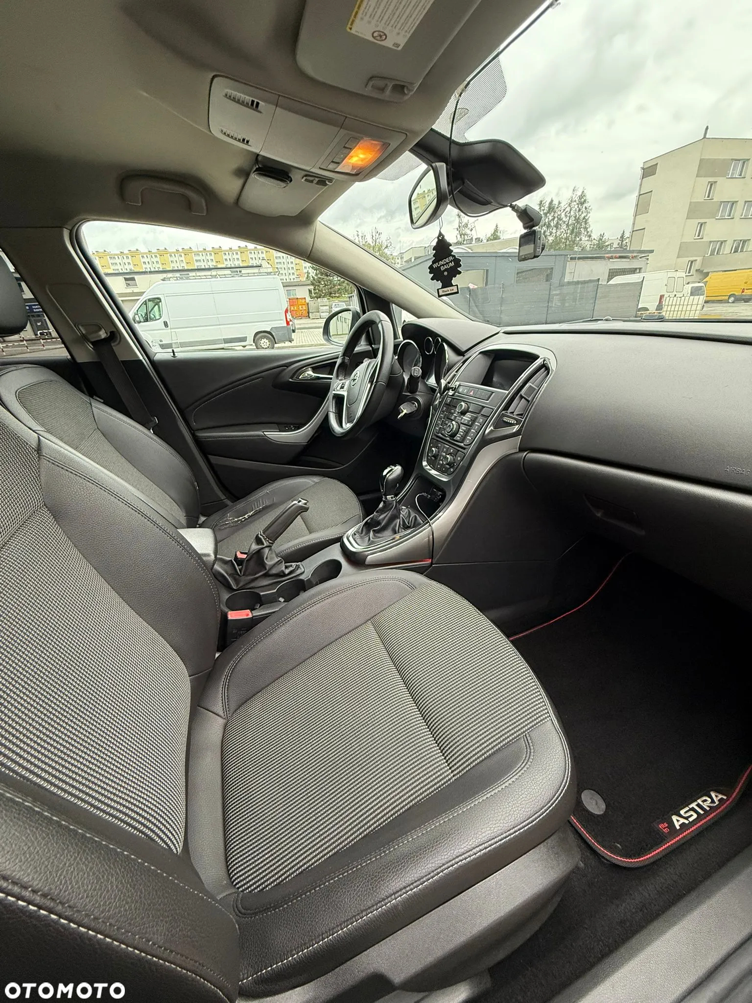 Opel Astra - 11