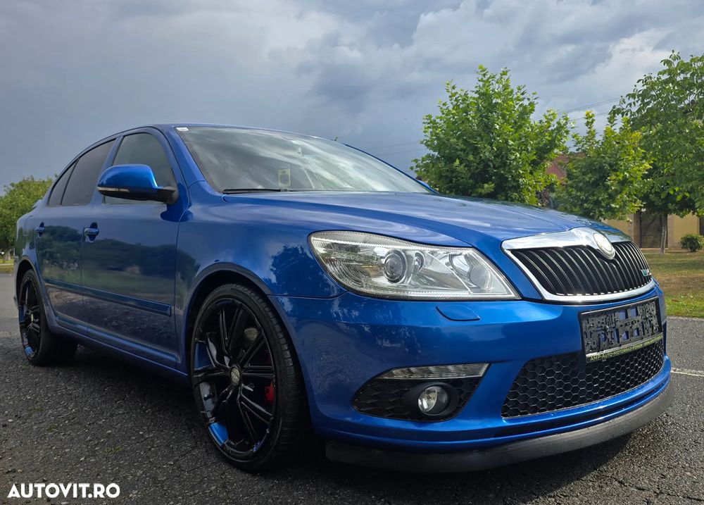 Skoda Octavia 2.0 FSI Turbo RS - 3
