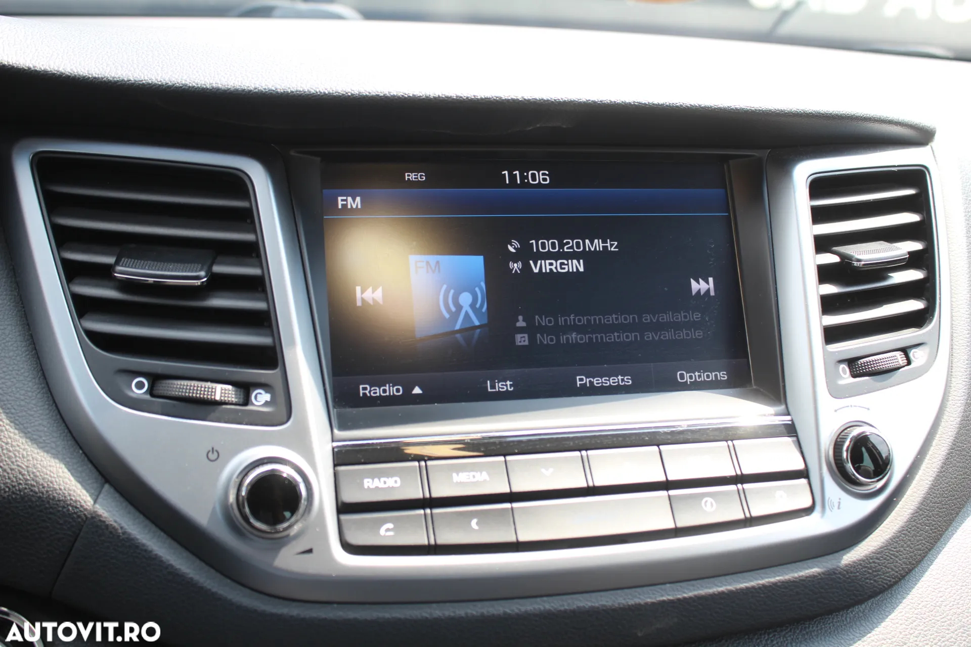 Hyundai Tucson 2.0 CRDI 4WD 8AT Luxury - 10