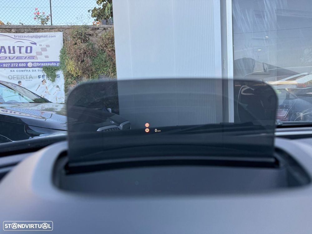 MINI Clubman Cooper SD ALL4 Auto Desportiva - 32