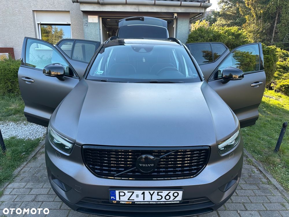 Volvo XC 40 D4 AWD R-Design - 26