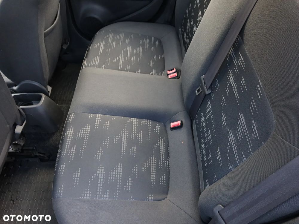 Opel Corsa 1.2 16V Enjoy - 19
