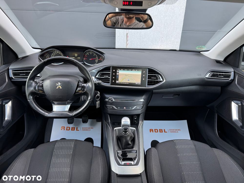 Peugeot 308 2.0 HDi Allure - 21