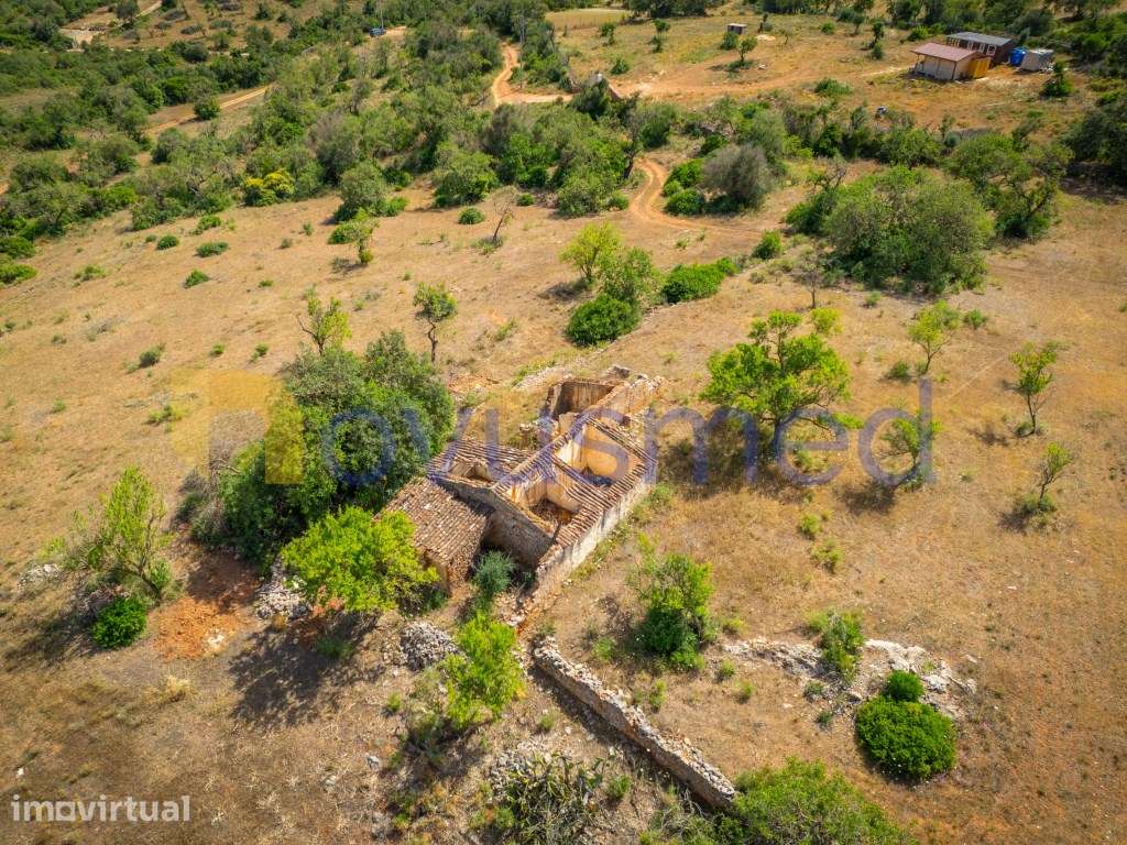Prédio em ruinas para reconstrução, Fontainhas, Albufeira - Grande imagem: 4/30