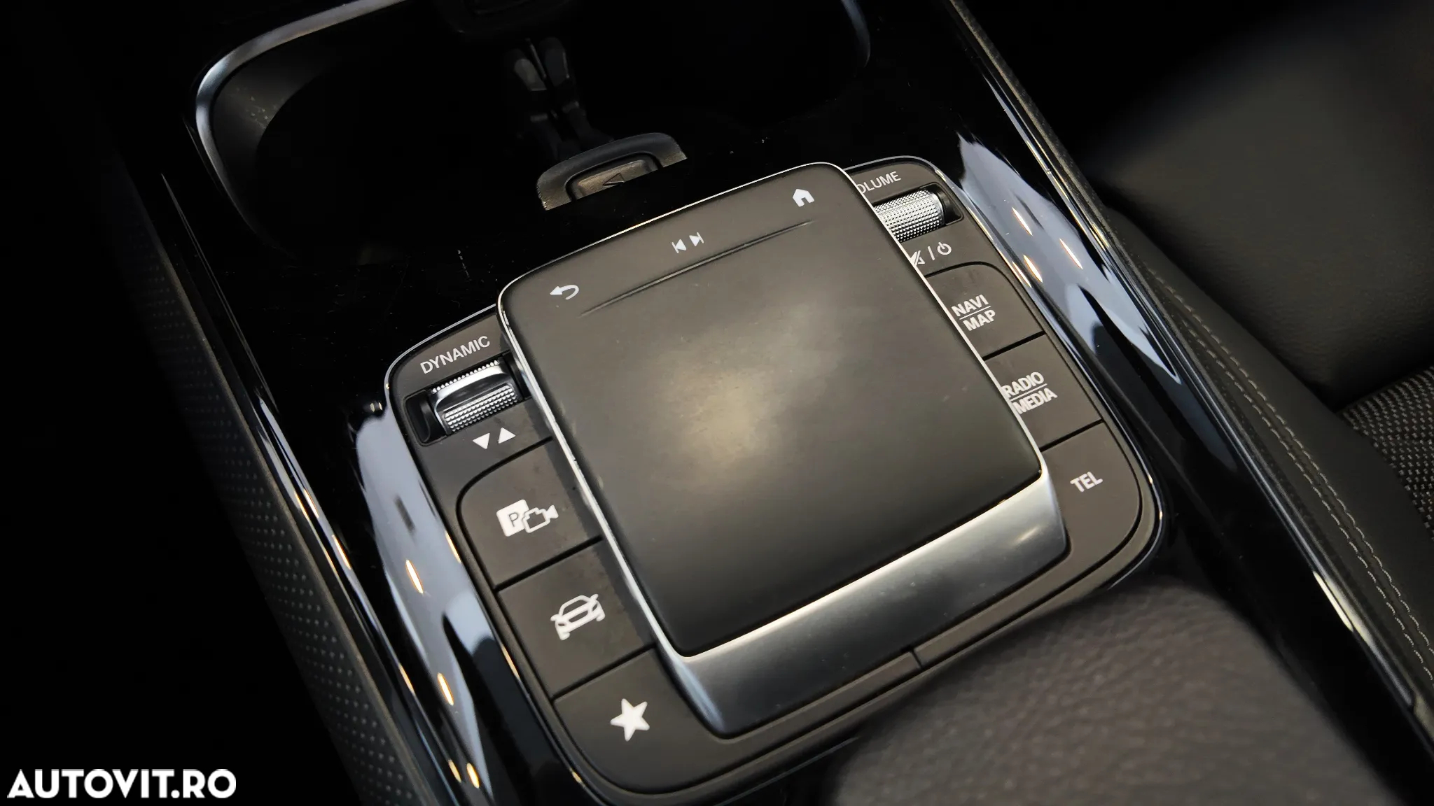 Mercedes-Benz GLA 200 d 8G-DCT Style - 25