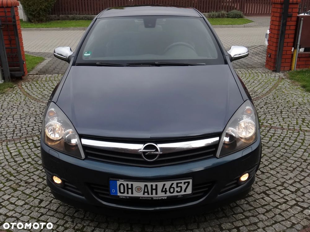 Opel Astra III GTC 1.8 Sport - 16