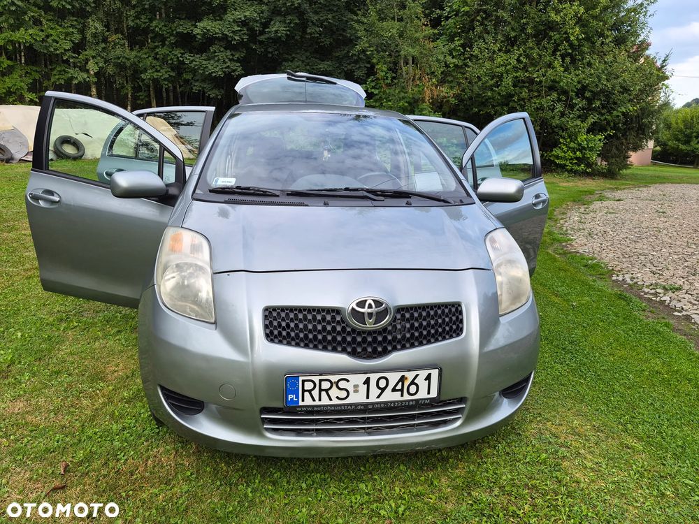 Toyota Yaris 1.3 VVT-i Luna - 3