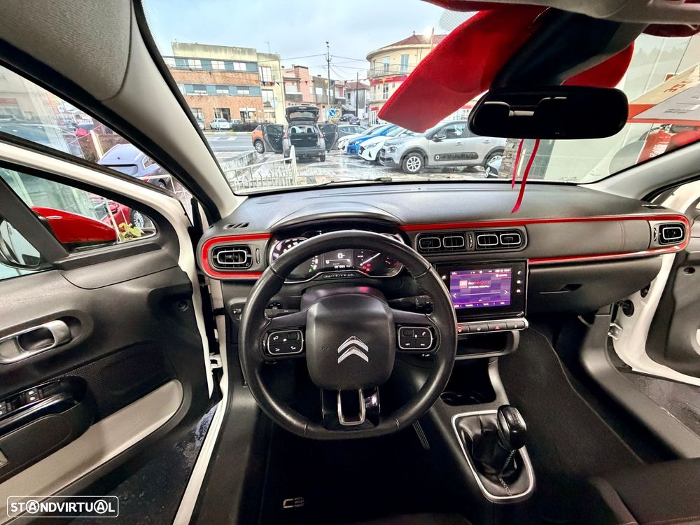 Citroën C3 1.2 PureTech Shine - 15