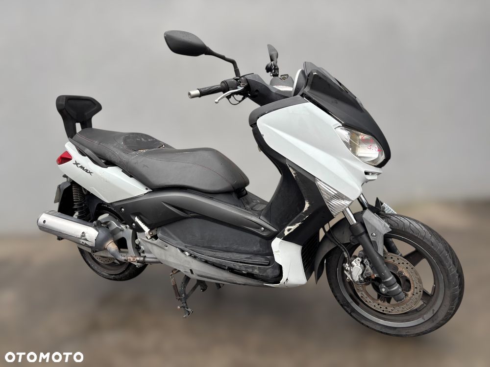Yamaha X-max - 1