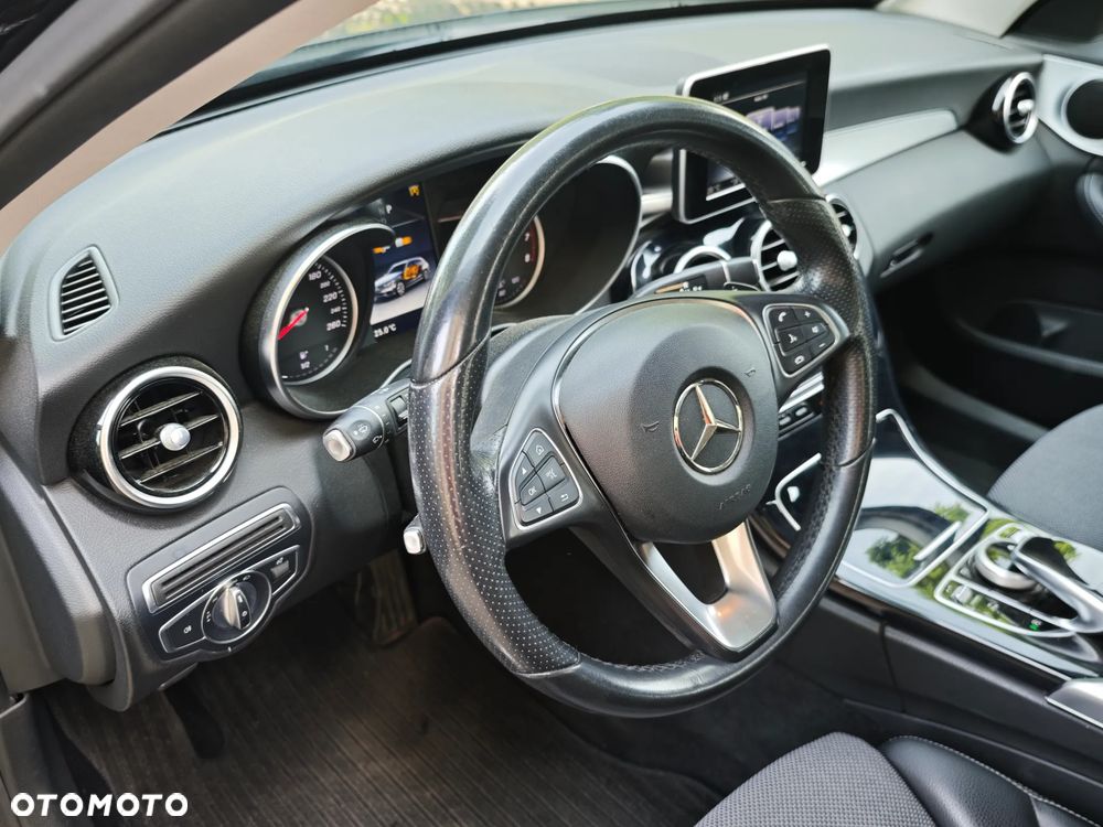 Mercedes-Benz Klasa C 180 9G-TRONIC - 16