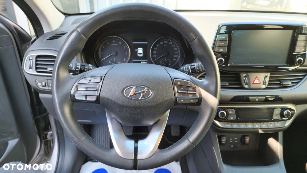 Hyundai i30 - 23