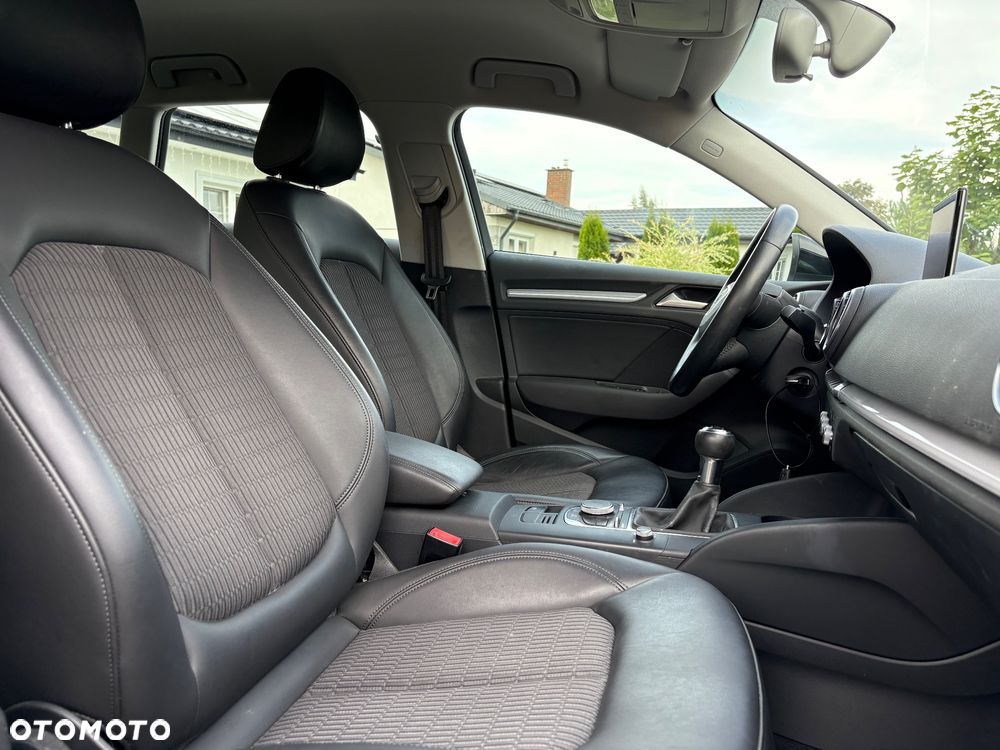 Audi A3 Sportback 1.4 TFSI Ambiente - 13