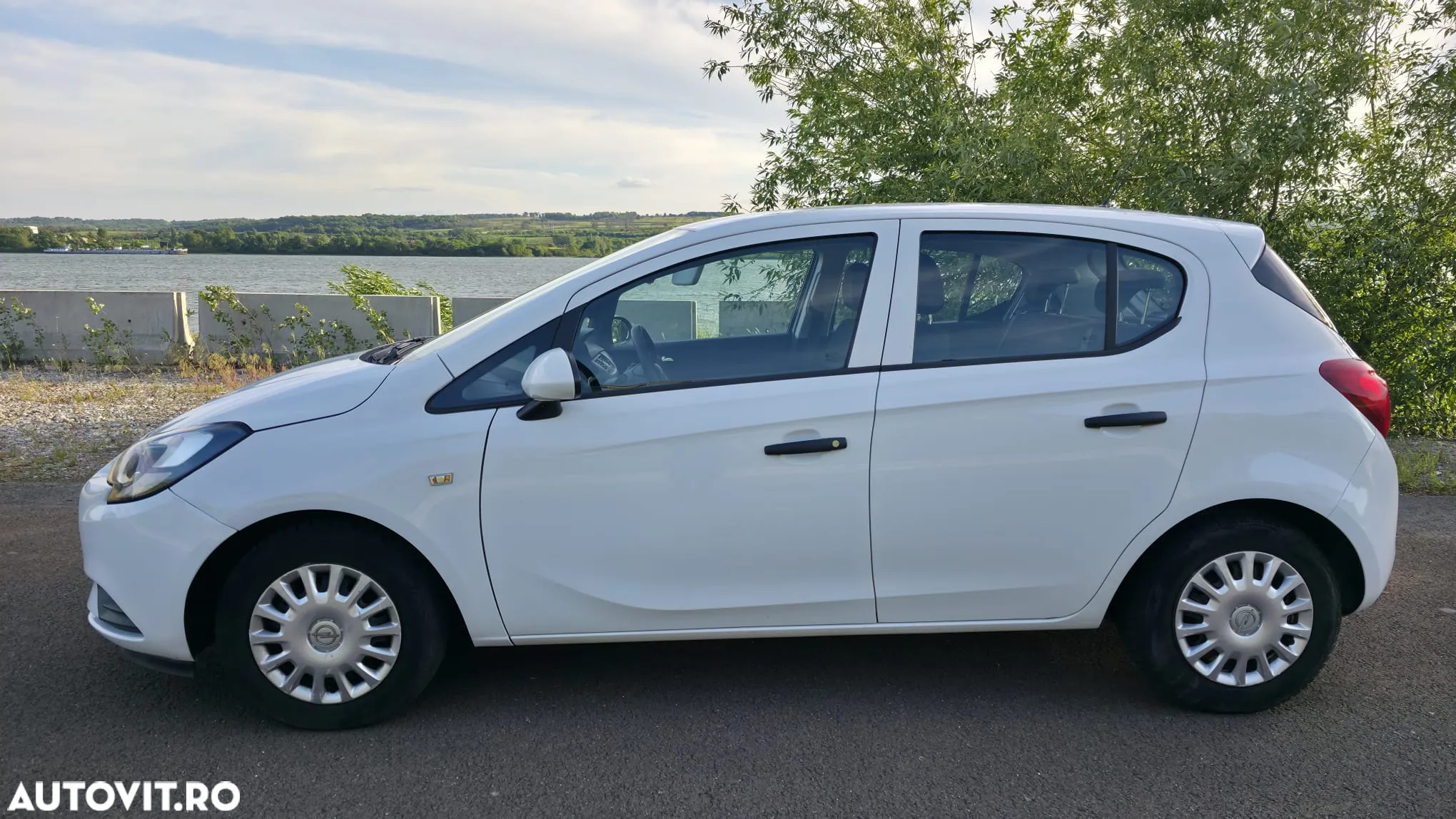 Opel Corsa 1.2 TWINPORT ECOTEC Enjoy - 4