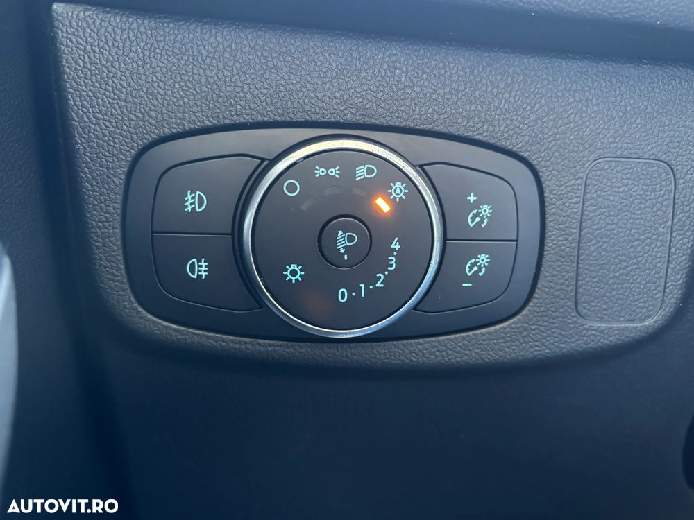 Ford Focus 1.5 EcoBlue Trend Edition - 27