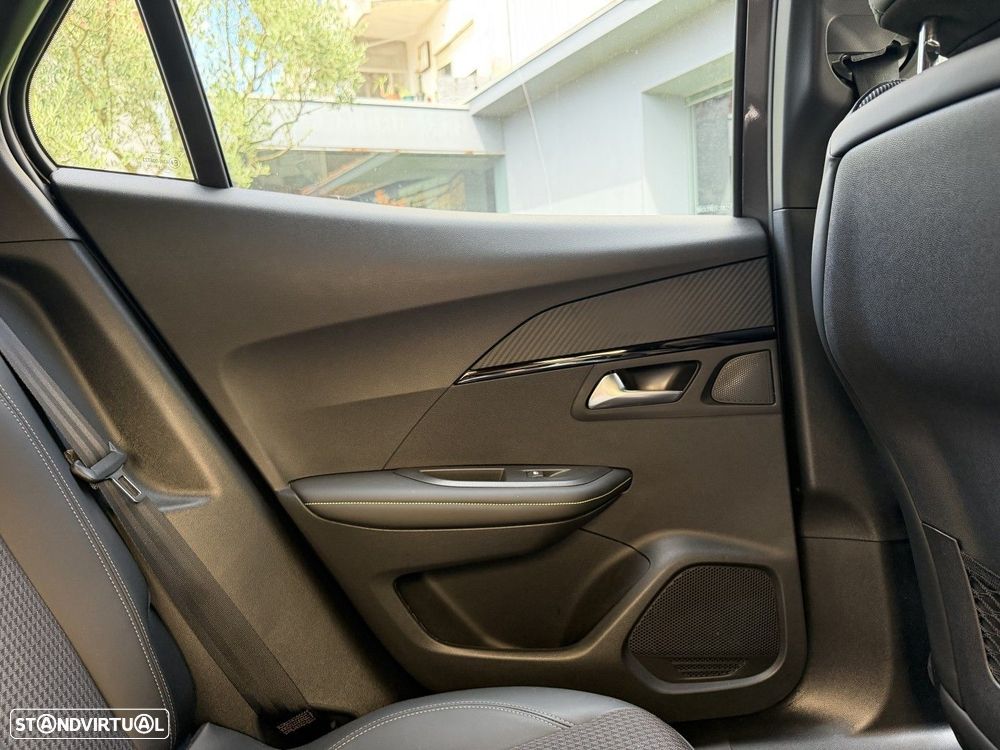 Peugeot 2008 1.5 BlueHDi GT - 14
