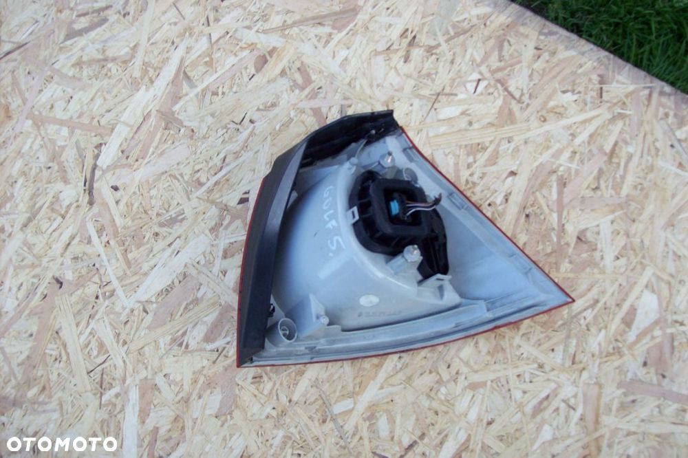 lampa tylna lewa vw golf 5/hb - 3